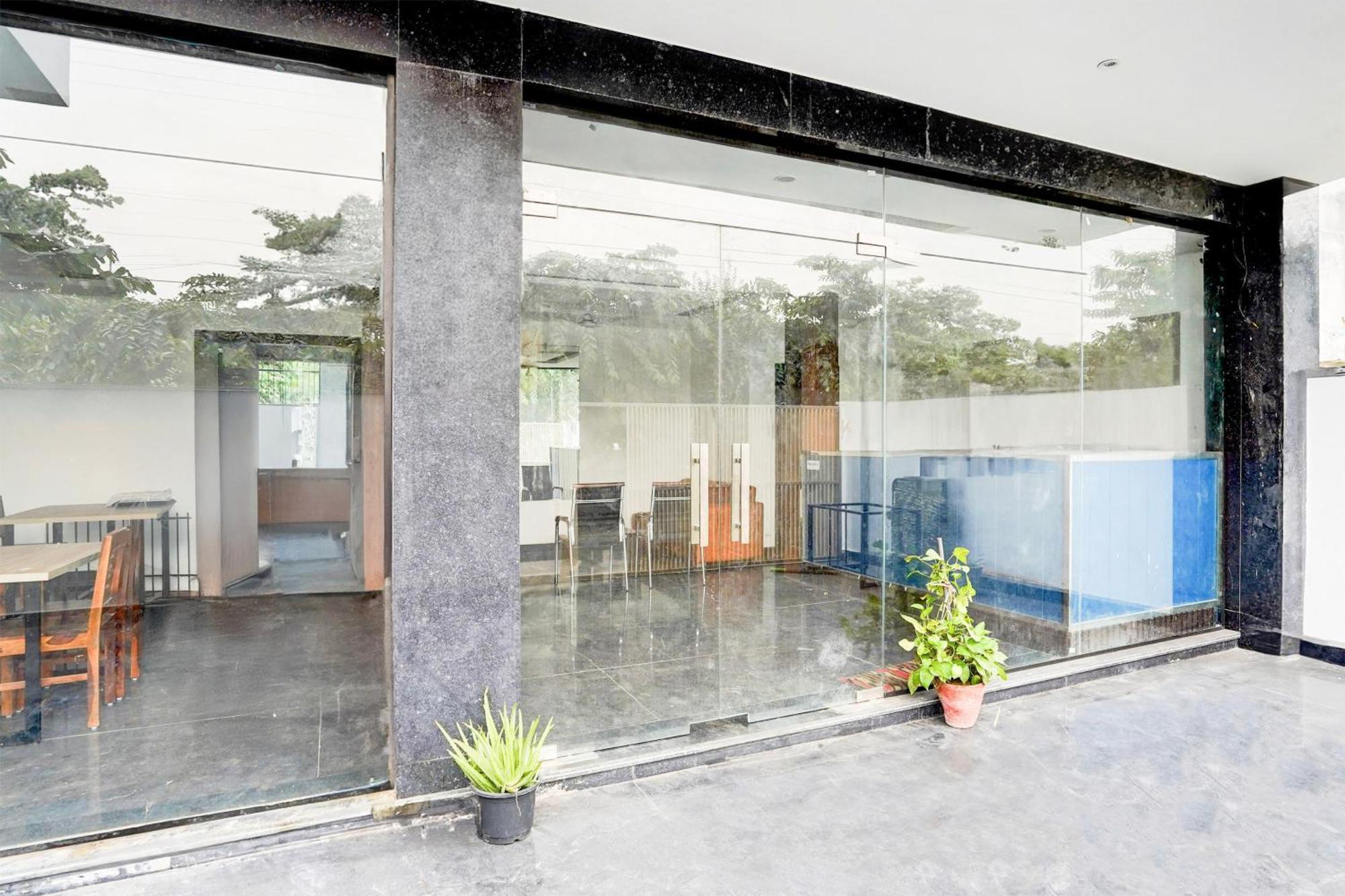 Super Collection O 63 A Noida Hotel Buitenkant foto