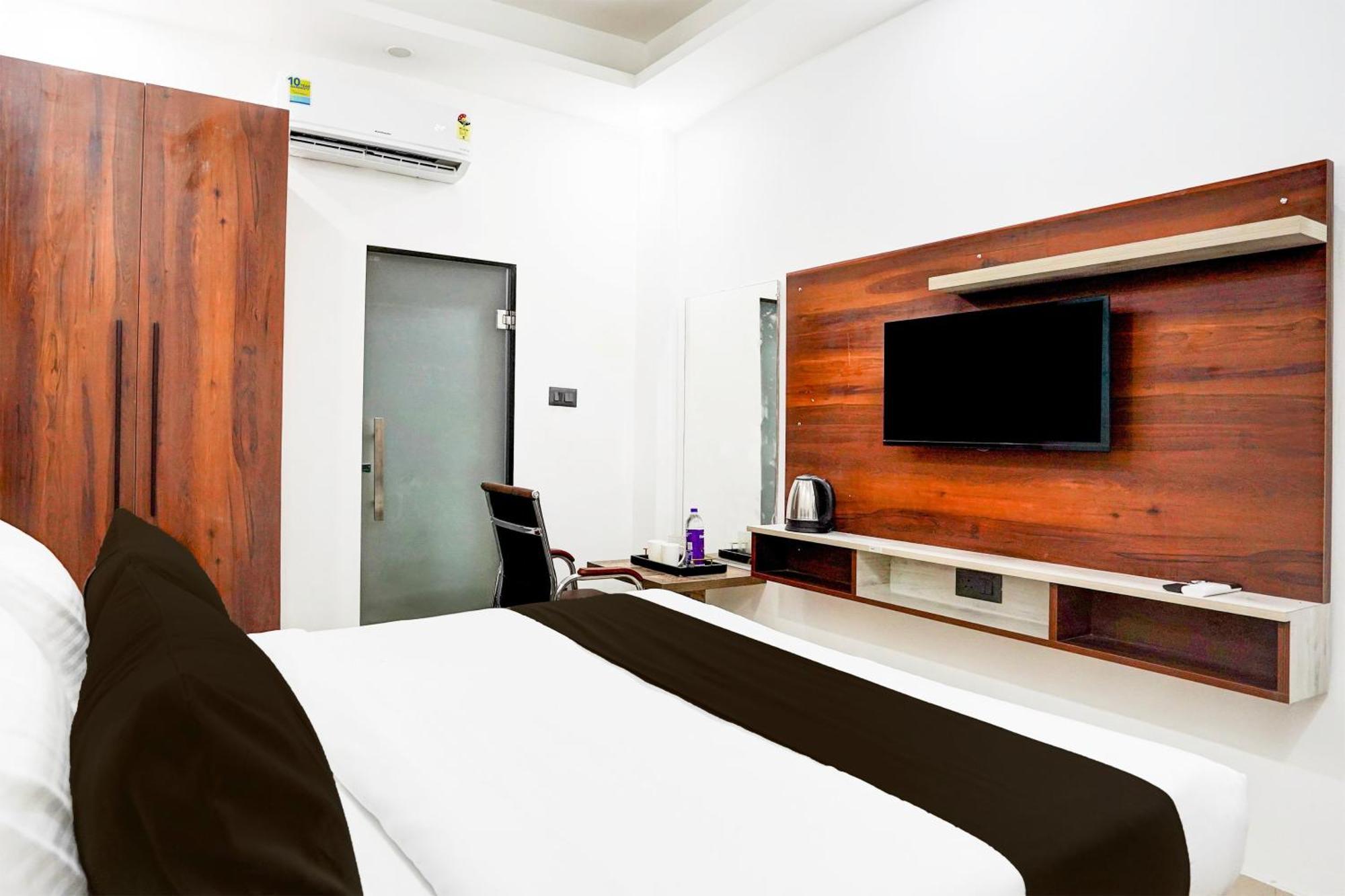 Super Collection O 63 A Noida Hotel Buitenkant foto